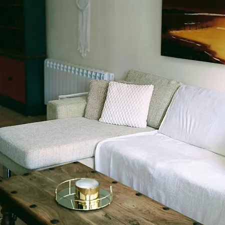 Crescent Mall Apartment Wexford